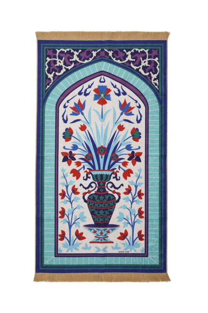 Saks Kadife Halı Seccade